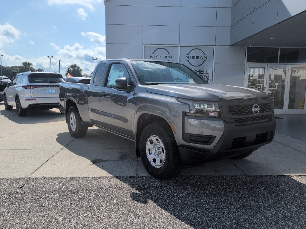 2026 Nissan Frontier King Cab S in Gun Metallic — front three-quarter view