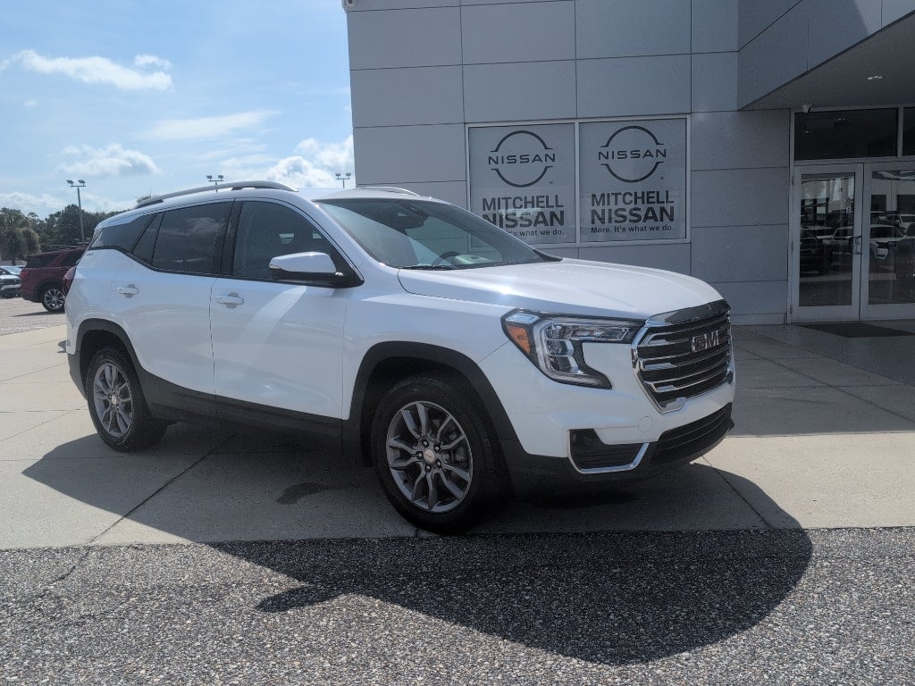 2022 GMC Terrain SLT in Summit White — front three-quarter view