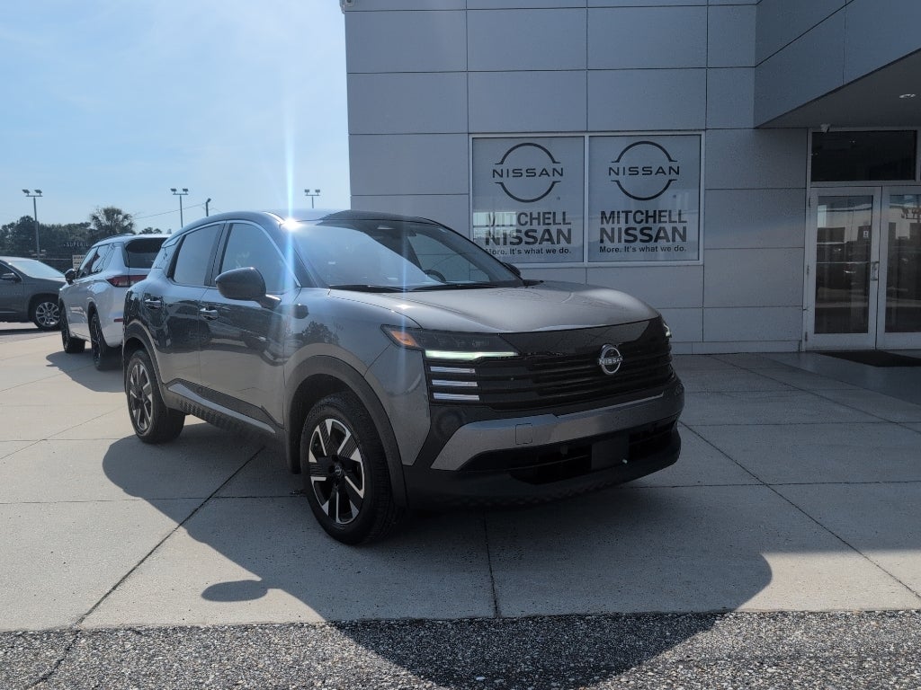 2025 Nissan Kicks SV in Gun Metallic/Super Black — front three-quarter view