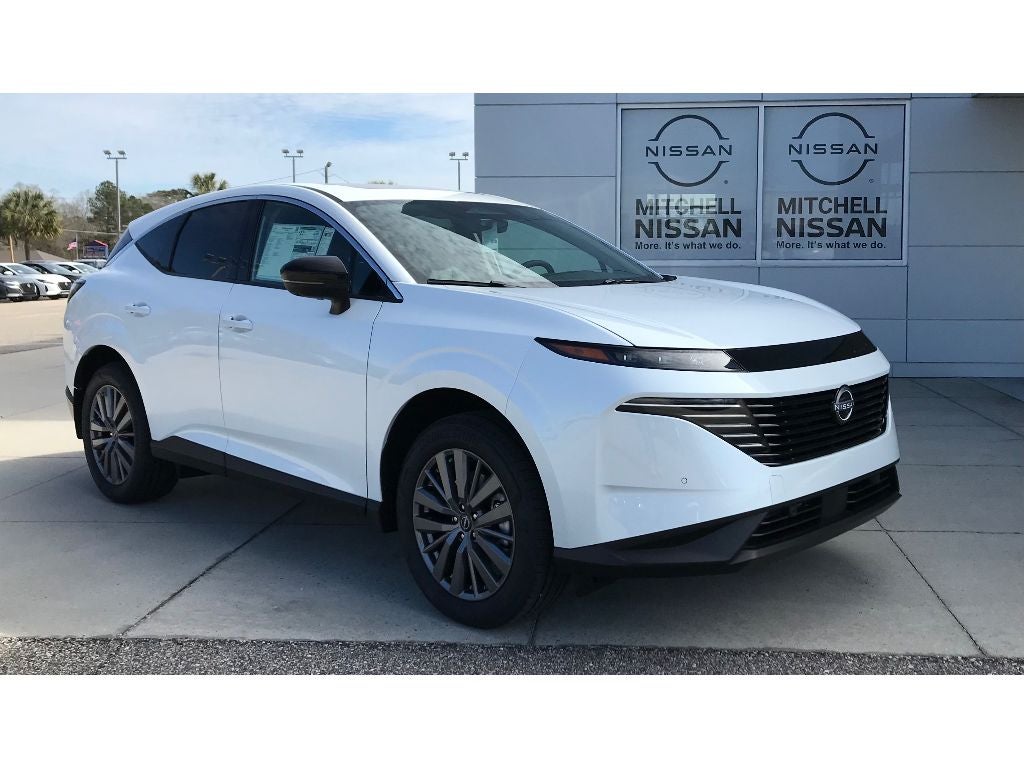 2026 Nissan Murano SL in Everest White Pearl Tricoat — front three-quarter view