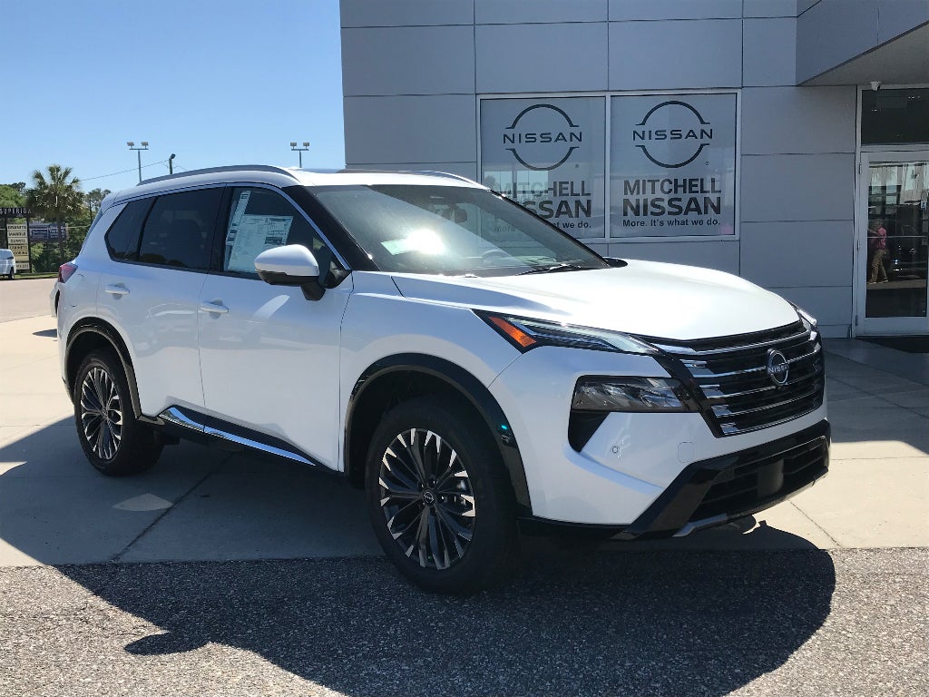 2026 Nissan Rogue Platinum in Everest White Pearl Tricoat — front three-quarter view